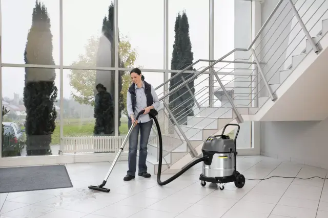 Σκούπα Υγρής και Ξηρής Αναρρόφησης Karcher NT 50/2 Me Classic Edition με χωρητικότητα κάδου 50L και ισχύ 2300W1.667-030.0 2