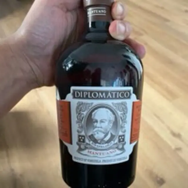 DIPLOMATICO MANTUANO 8Y.O RUM 700ml