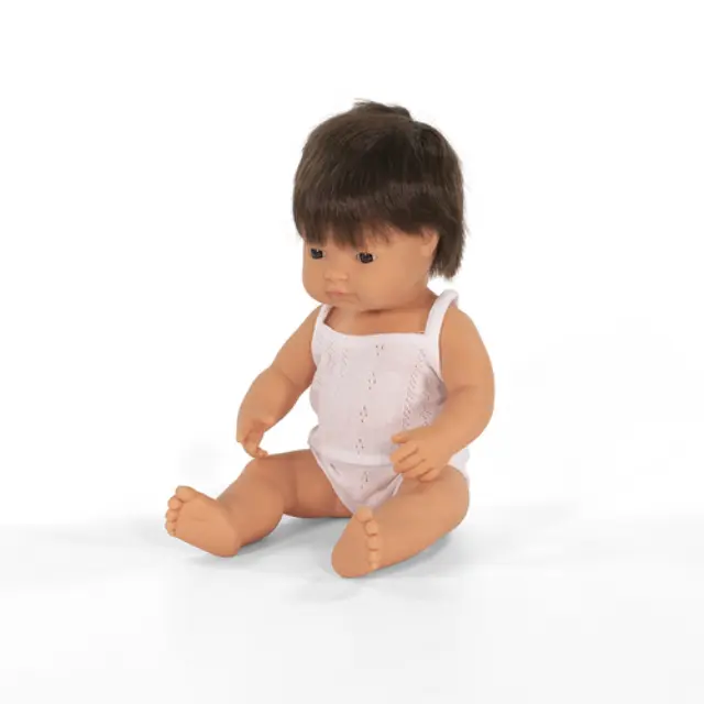 MINILAND DOLLS MINILAND ΚΟΥΚΛΑ ΚΑΥΚΑΣΙΑ ΜΕΛΑΧΡΙΝΗ 38 CM ΜΕ ΕΣΩΡΟΥΧΑ