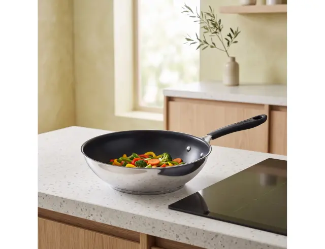 Τηγάνι Wok Jamie Oliver by Tefal με αντικολλητική επίστρωση τιτανίου και διάμετρο 28cm E3031925