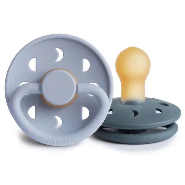 Σετ 2 Πιπίλες Latex FRIGG Moon Phase Powder Blue/Slate 0-6 Μηνών Baby Oliver