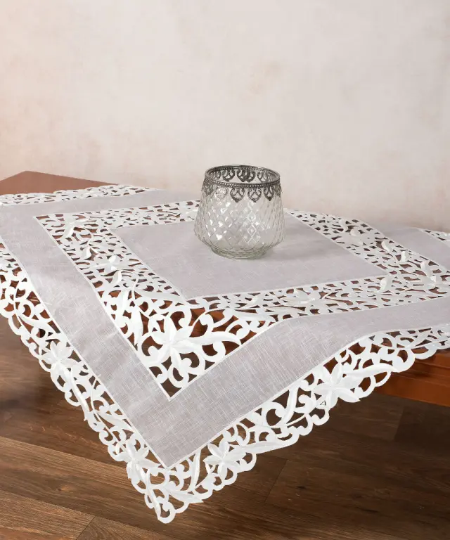 Σατέν κοφτό τραπεζοκαρέ (135cm x 135cm) 156 - -