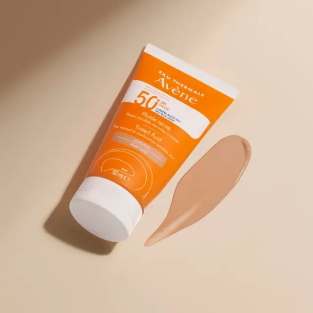 Avène Soins Solaires Fluide Tinted SPF50 Λεπτόρρευστη Αντηλιακή Κρέμα Προσώπου με Χρώμα Κανονικό/Μικτό Δέρμα 50ml 2