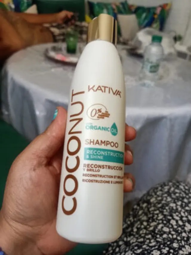 Kativa Coconut Reconstruction & Shine Shampoo 250ml - (σαμπουάν αναδόμησης με οργανικό έλαιο καρύδας)
