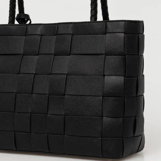 Guess - Γυναικεία Τσάντα Ώμου Tamsin HWWG9661220-BLA Μαύρο 3