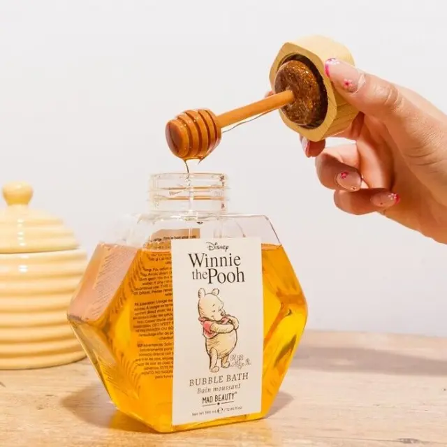 Mad Beauty Winnie The Pooh Bubble Bath 380ml 2