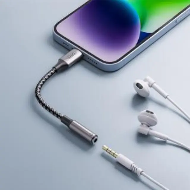 Καλώδιο-αντάπτορας Lightning - 3.5mm θηλ., 0.12m σε γκρι χρώμα 3