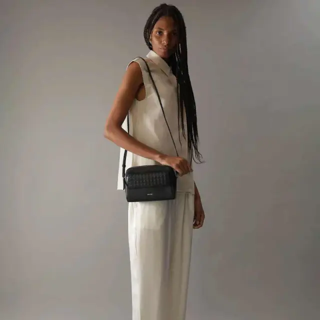 Calvin Klein - Γυναικεία Τσάντα Ώμου Ck Mini Quilt Camera Bag K60K611884-BEH Μαύρο 2