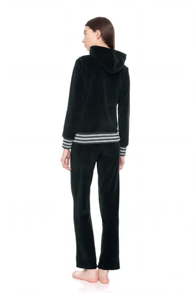 W1661 - Dark Green - TRUCKSUIT VELVET DETAIL 2