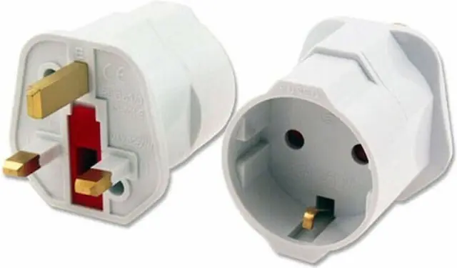 LAMTECH LAM113317 Αντάπτορας Πρίζας UK 13A σε EU Schuko 230V 3000W με Γείωση – Λευκός