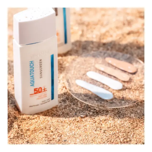 Froika Aquatouch Fluid Tinted Light SPF 50+ Εξαιρετικά Λεπτόρρευστο Αντηλιακό Υψηλής Προστασίας Mε Χρώμα 50mL 3