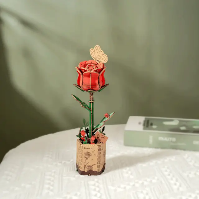 Robotime Wooden Bloom Craft Red Rose TW042 2