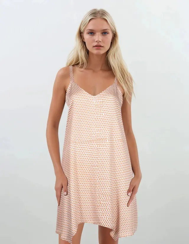 B105 - Type - BEACHDRESS