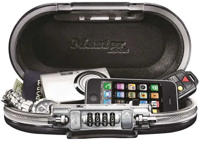 Master Lock 5900EURD - Safe space με συνδυασμό 4 ψηφίων μαύρο και καλώδιο