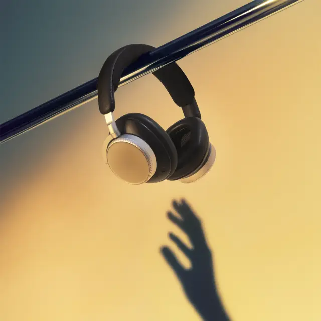 Bang & Olufsen Beoplay H100 2