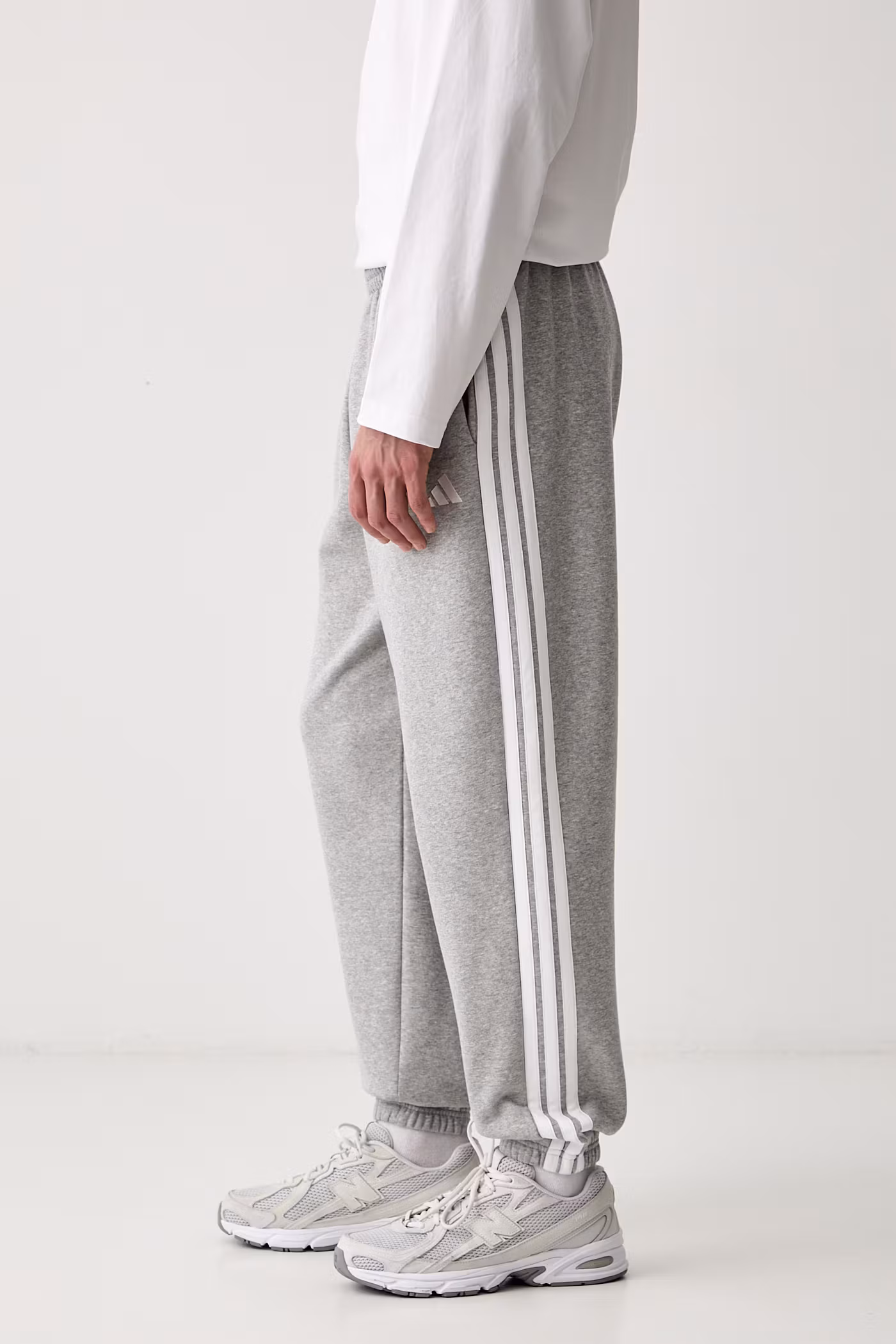 adidas Sportswear Men's 3Stripes Fleece Tapered Cut Pant Γκρι KY4127 (adidas Sportswear) - XLarge